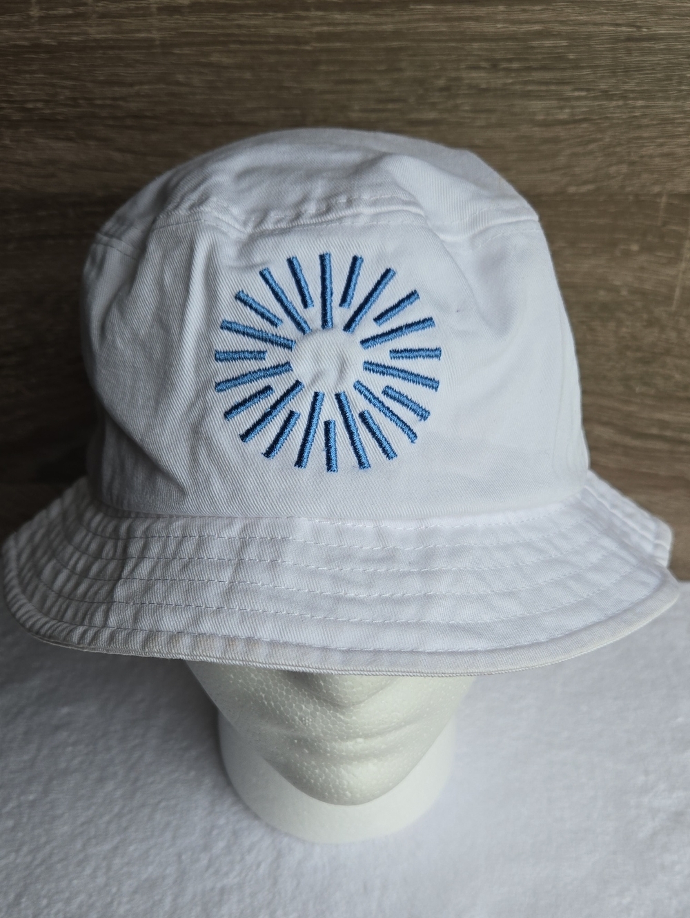 Big Accessories White Cotton Bucket Hat Embroidered Sun Graphic Size OS